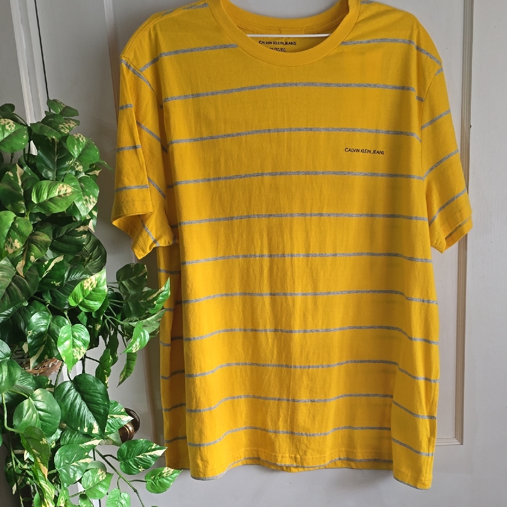 Calvin Klein Performance Men's Yellow and Gray Striped Tee Size XL NWT
